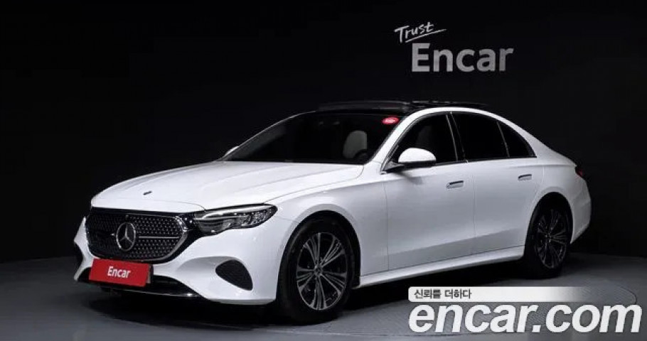 Mercedes-Benz E-Class 
