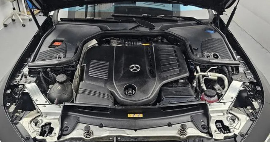 Mercedes-Benz Cls-Class 