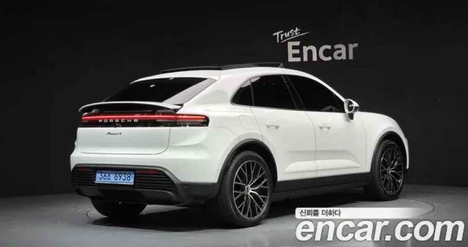 Porsche Macan 