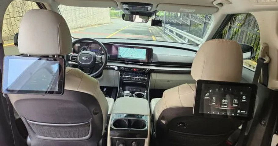 Kia Carnival 