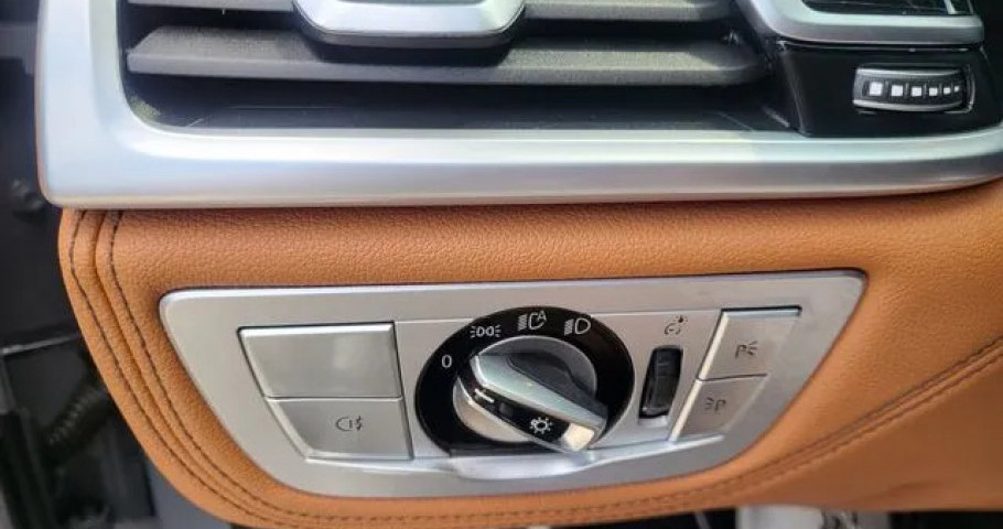 Bmw 7-Series 