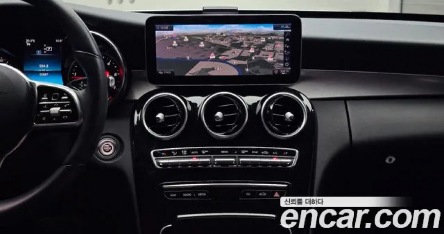 Mercedes-Benz C-Class 