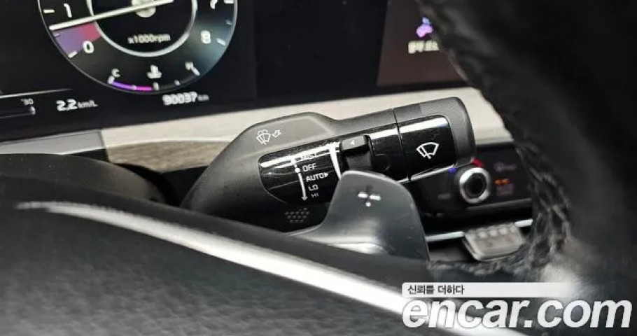 Kia K8 