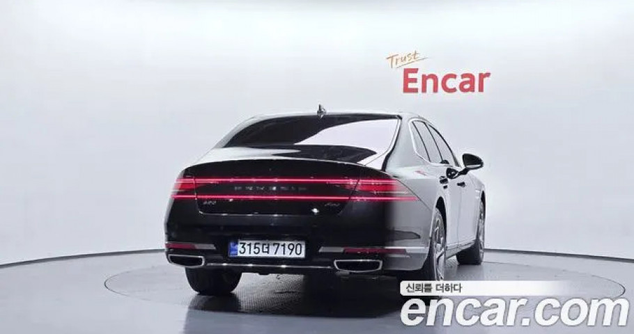 Genesis G90 