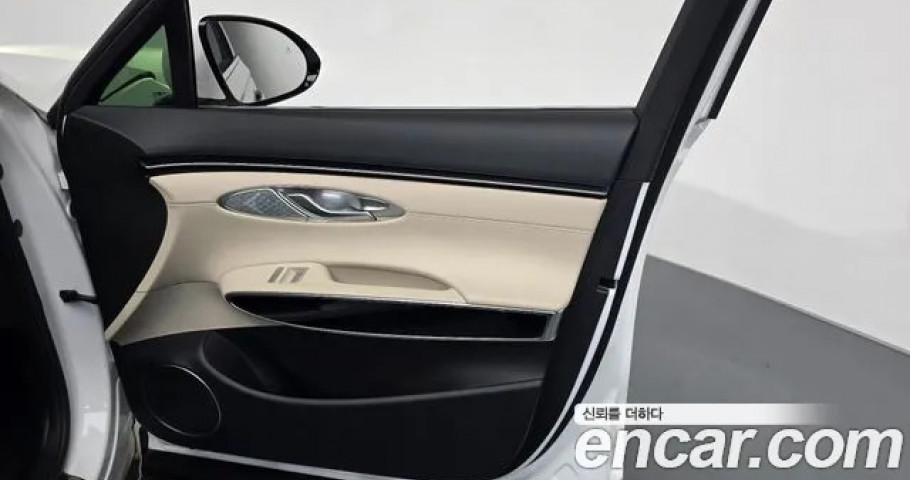 Genesis Gv70 