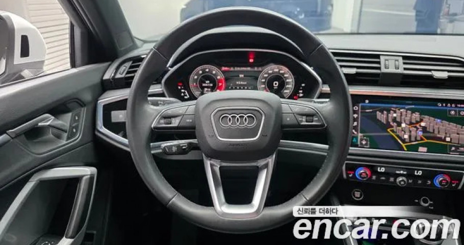 Audi Q3 