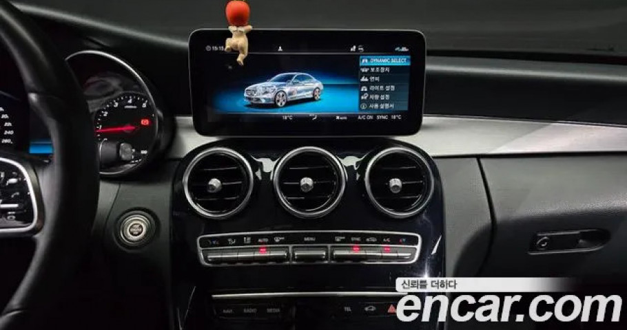 Mercedes-Benz C-Class 