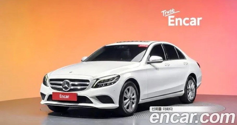 Mercedes-Benz C-Class 