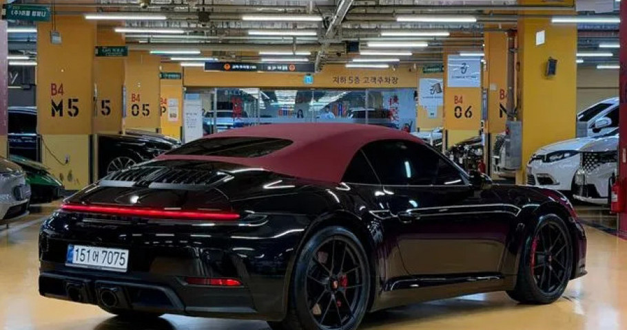 Porsche 911 
