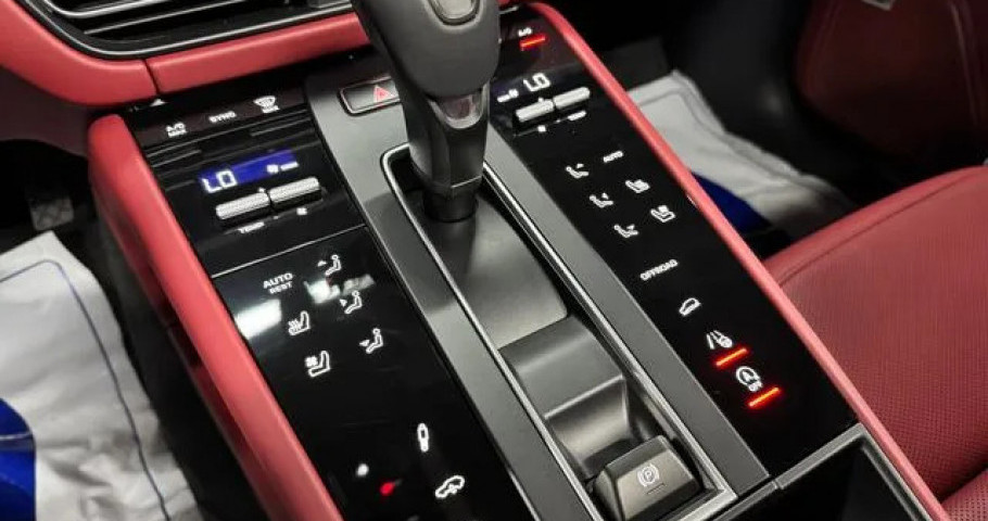 Porsche Macan 