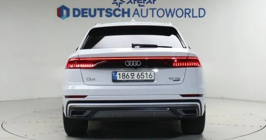 Audi Q8 