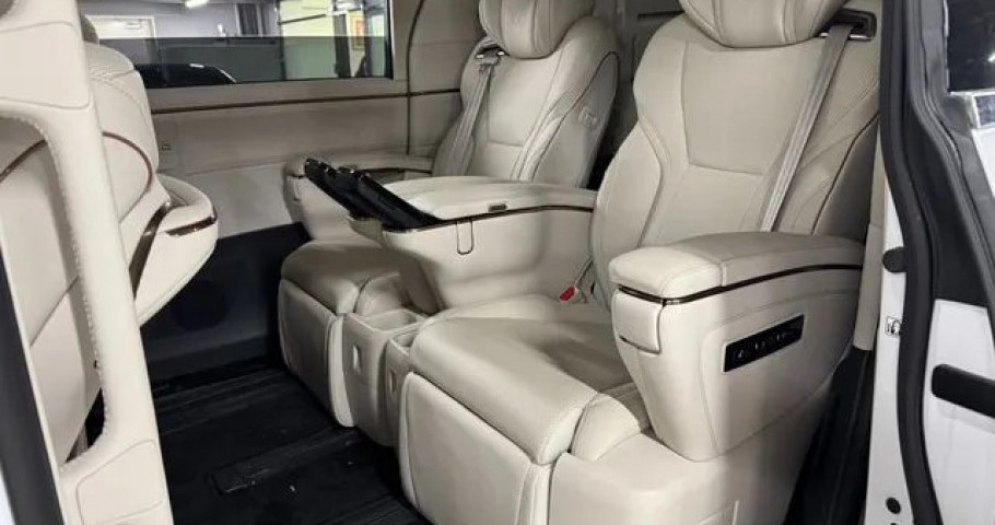 Lexus Lm 