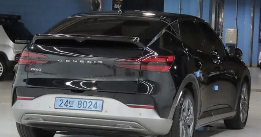 Genesis Gv60 