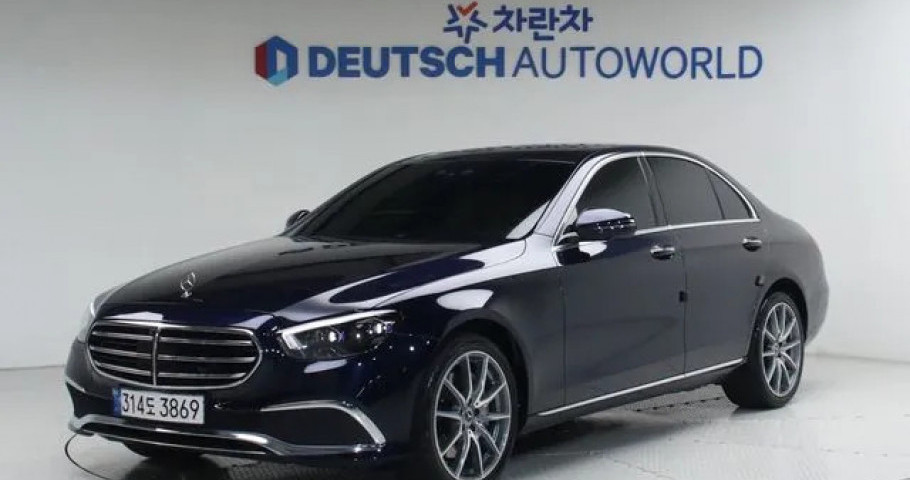 Mercedes-Benz E-Class 