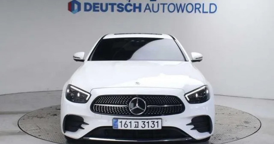 Mercedes-Benz E-Class 