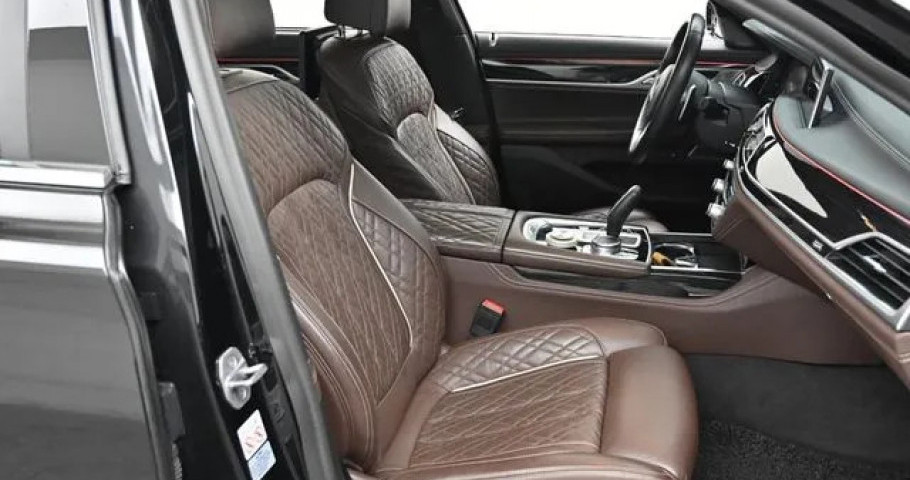 Bmw 7-Series 