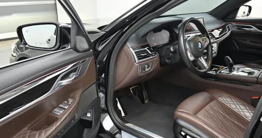 Bmw 7-Series 