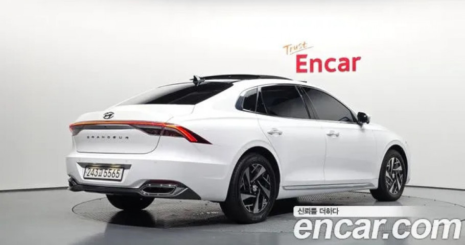 Hyundai Grandeur 