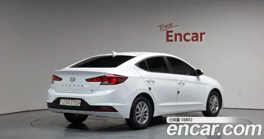 Hyundai Avante (Elantra) 