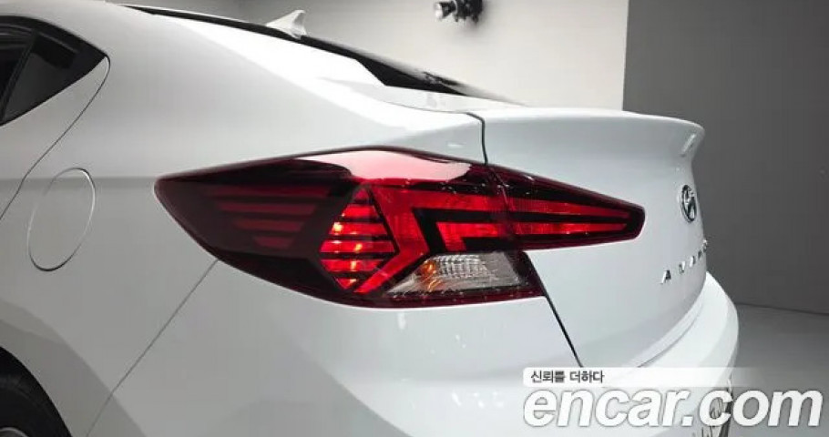 Hyundai Avante (Elantra) 