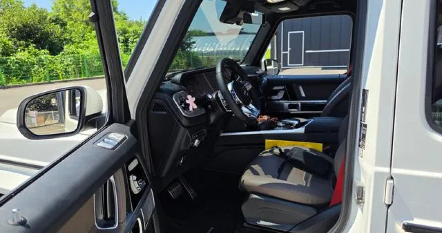 Mercedes-Benz G-Class 