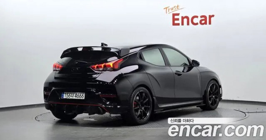 Hyundai Veloster 