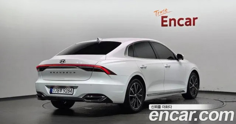 Hyundai Grandeur 
