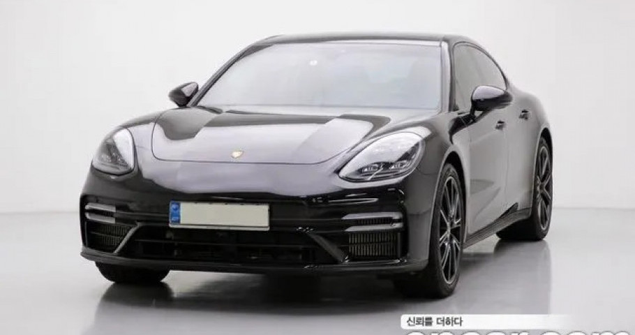Porsche Panamera 