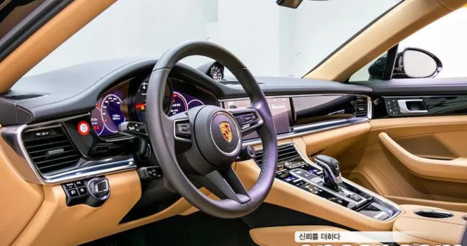 Porsche Panamera 