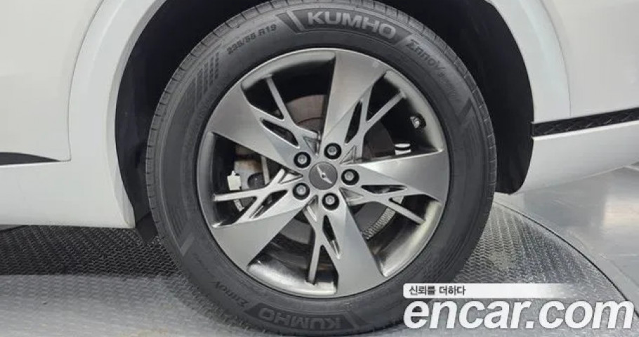 Genesis Gv70 