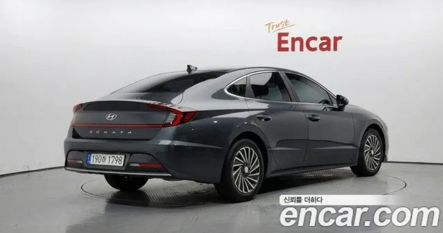 Hyundai Sonata 