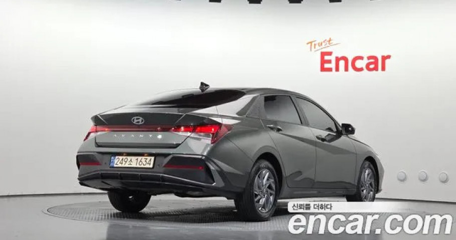Hyundai Avante (Elantra) 