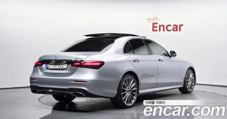 Mercedes-Benz E-Class 