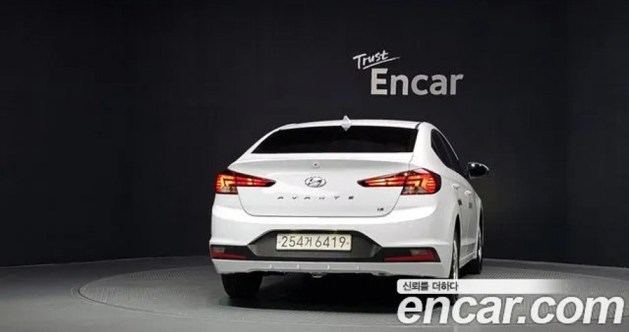 Hyundai Avante (Elantra) 