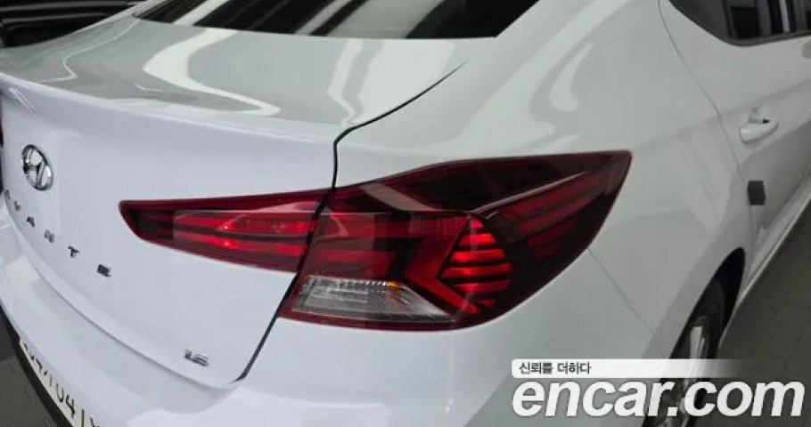Hyundai Avante (Elantra) 
