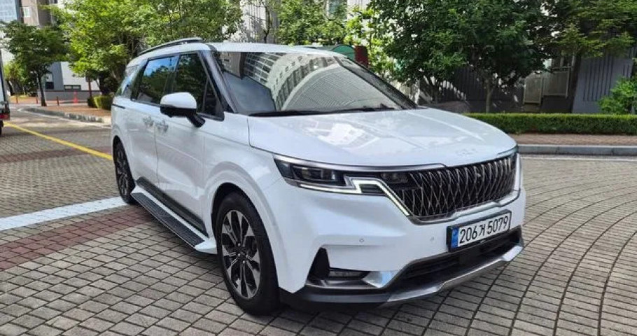 Kia Carnival 