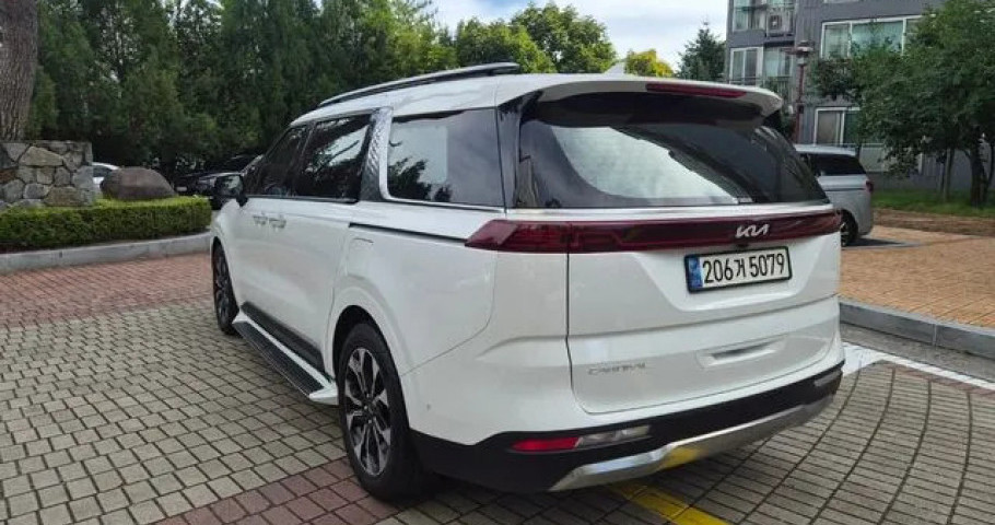 Kia Carnival 