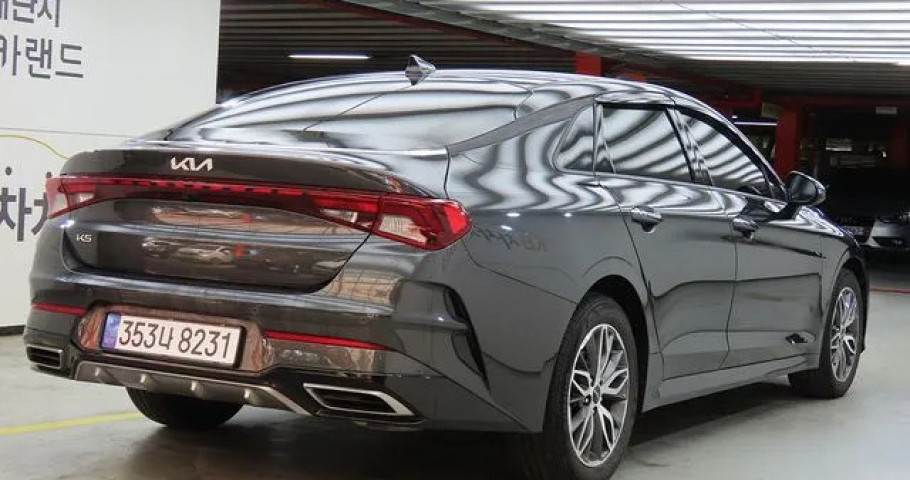Kia K5 