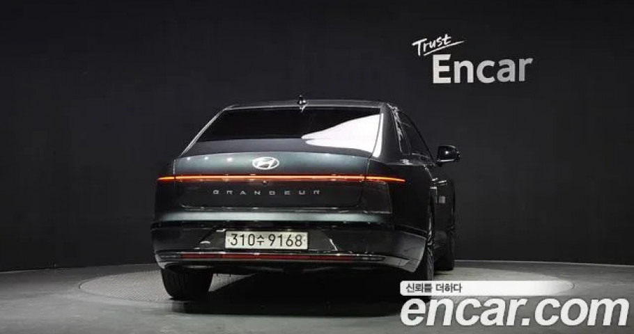 Hyundai Grandeur 