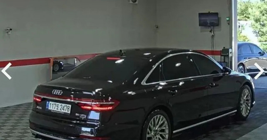 Audi A8 