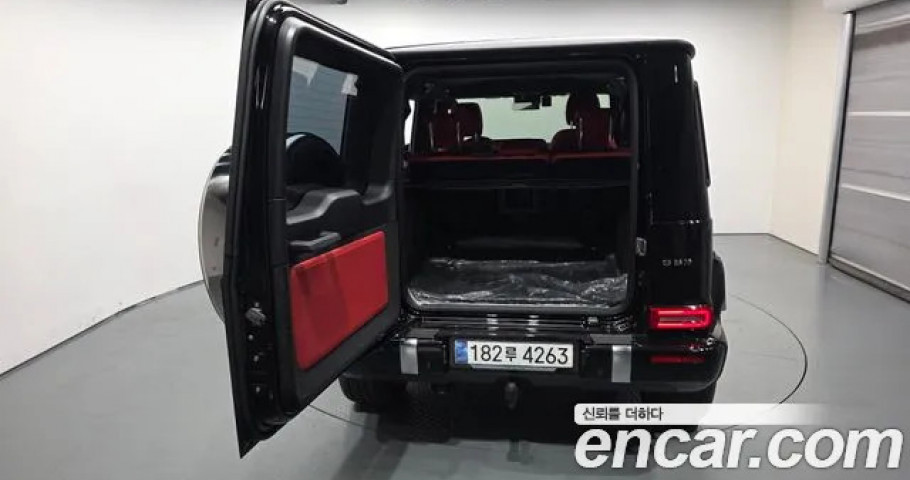 Mercedes-Benz G-Class 