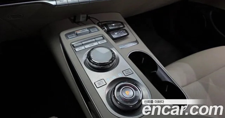 Genesis Gv70 