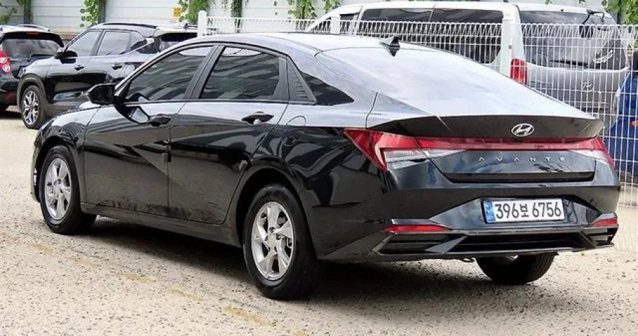 Hyundai Avante (Elantra) 