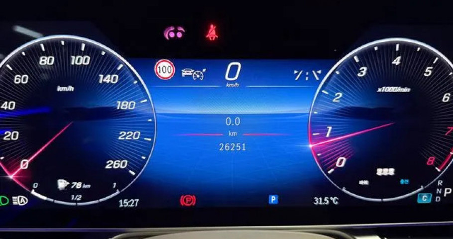 Mercedes-Benz S-Class 