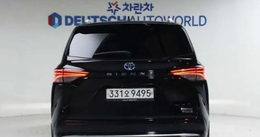 Toyota Sienna 