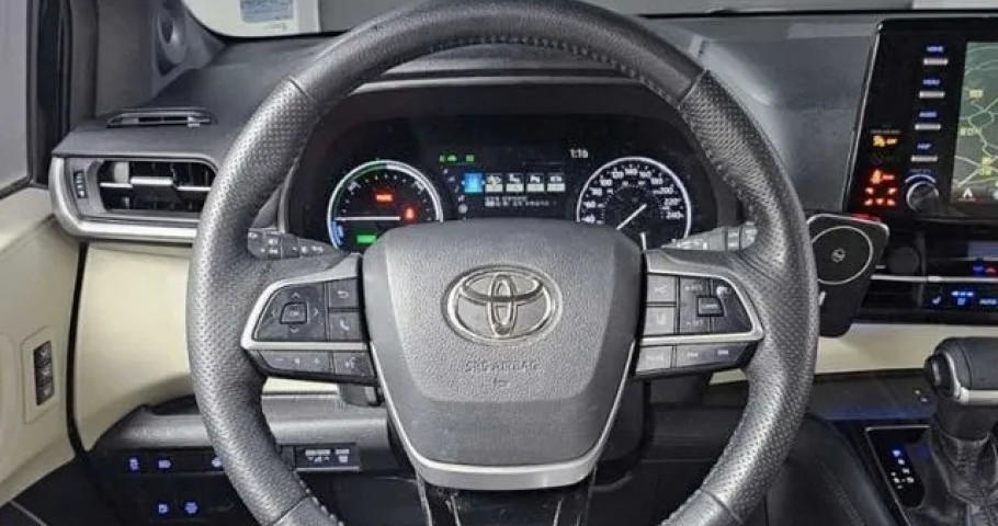Toyota Sienna 