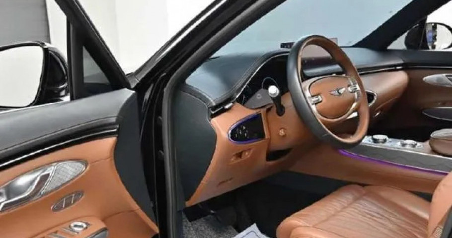 Genesis Gv70 