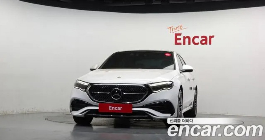 Mercedes-Benz E-Class 