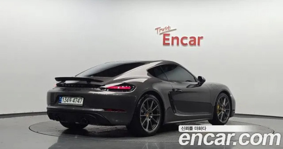 Porsche 718 