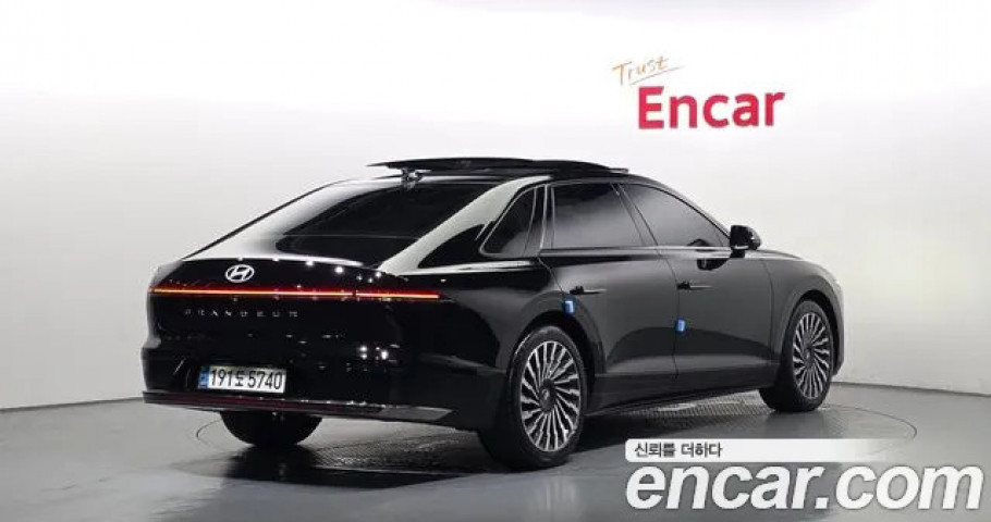 Hyundai Grandeur 